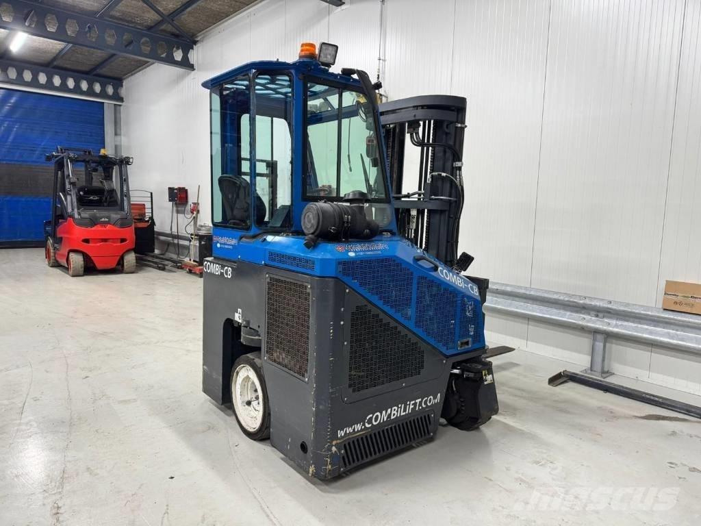 Combilift C3000CB Zijlader