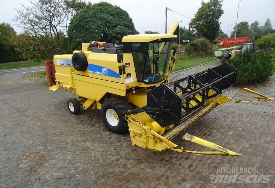 New Holland TC 54 Maaidorsmachines