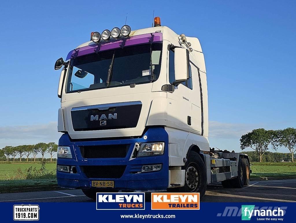 MAN 28.440 TGX Vrachtwagen met containersysteem