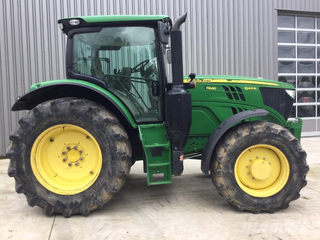 John Deere 6145R Tractoren