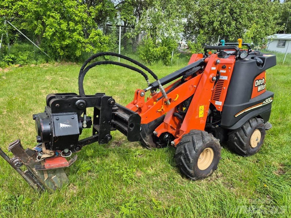 Ditch Witch R300 Sleuvengravers
