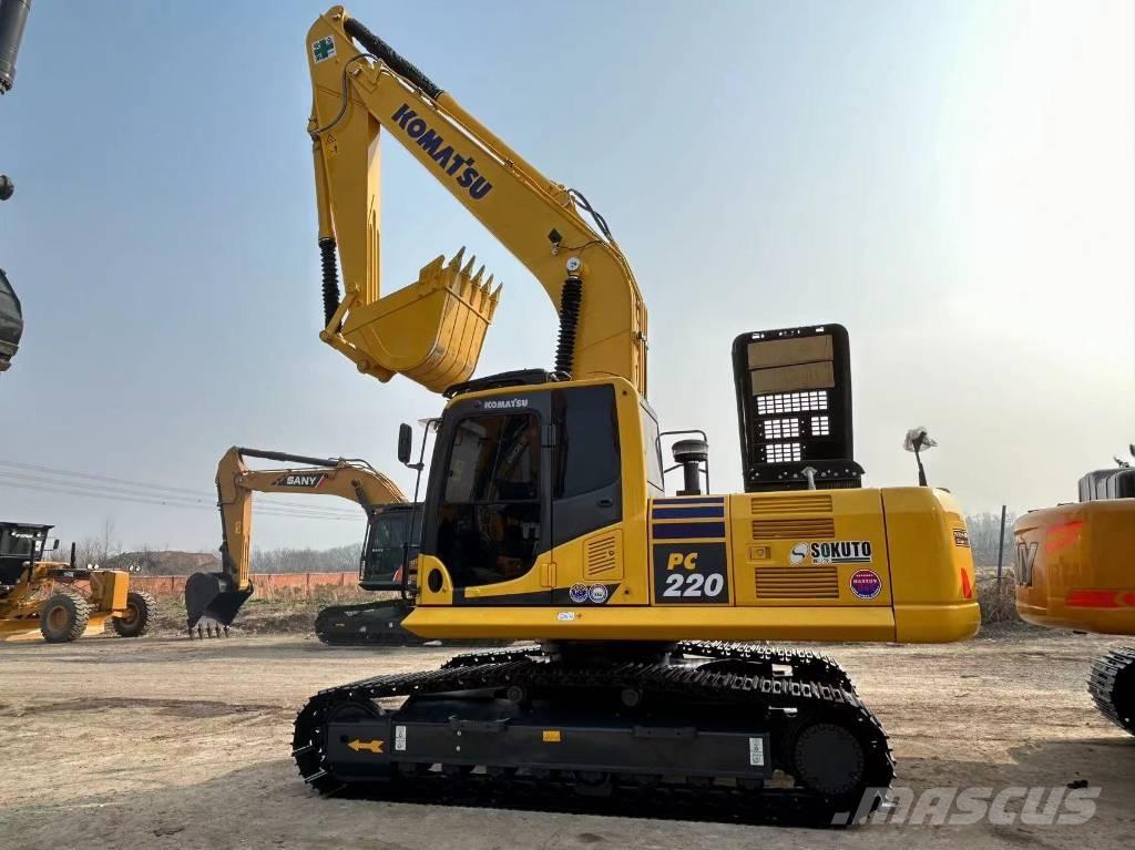 Komatsu 220 Rupsgraafmachines