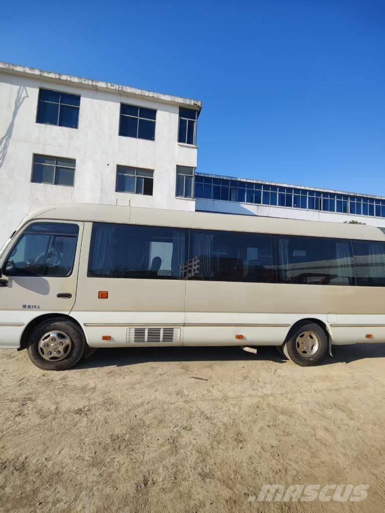 Toyota Coaster Intercitybussen