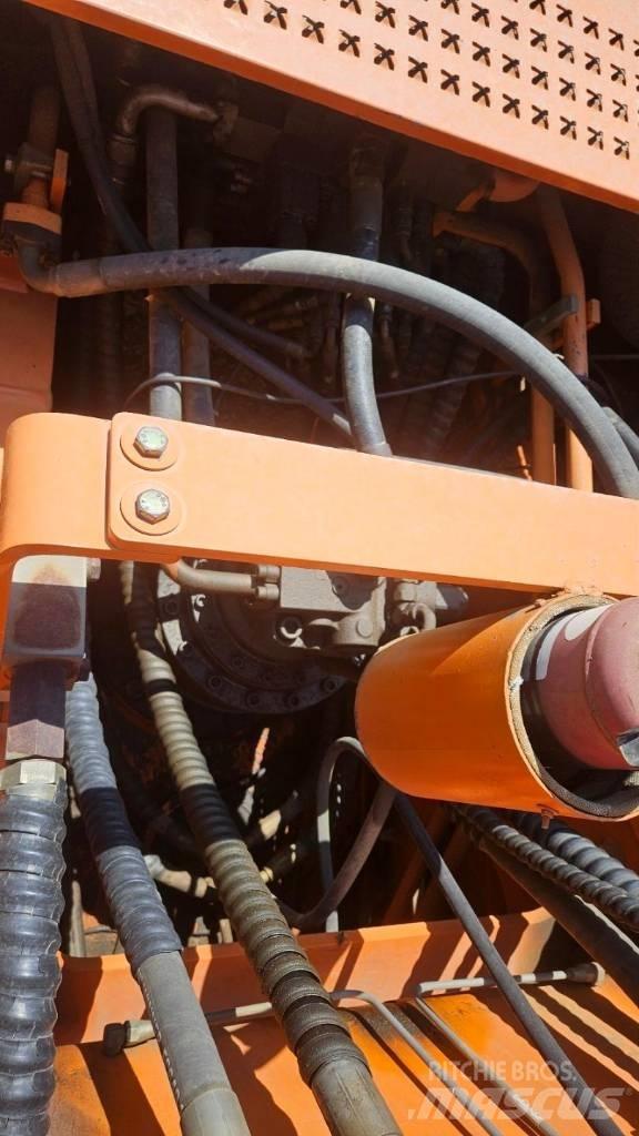 Doosan DX 300 LC Rupsgraafmachines