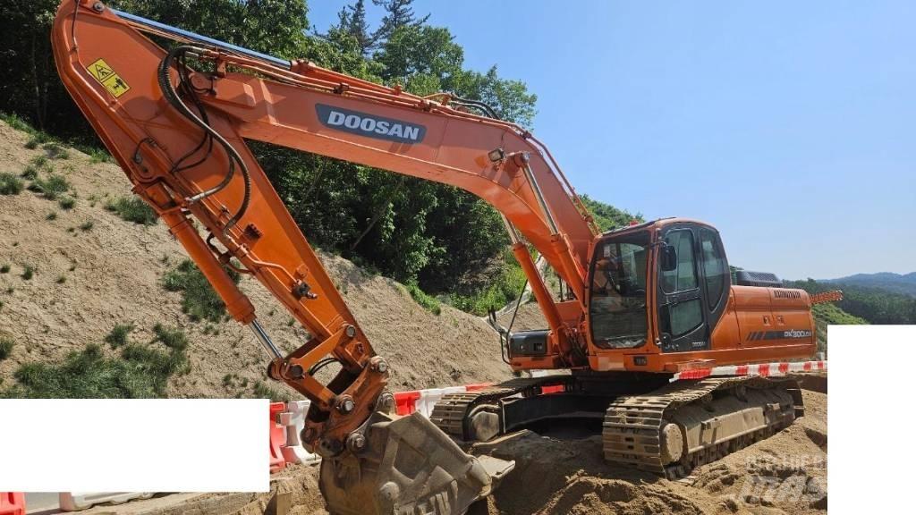 Doosan DX 300 LC Rupsgraafmachines