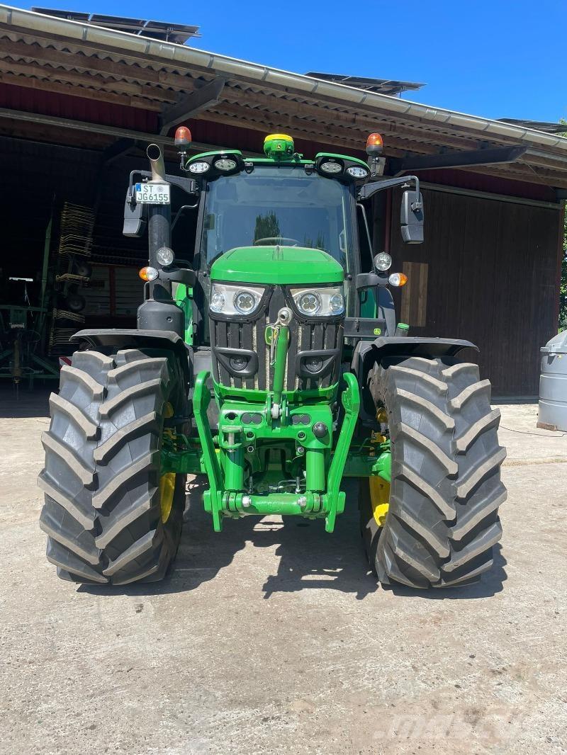 John Deere 6M155 Tractoren