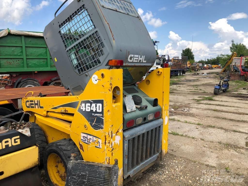 Gehl 4640 FOR PARTS Schrankladers
