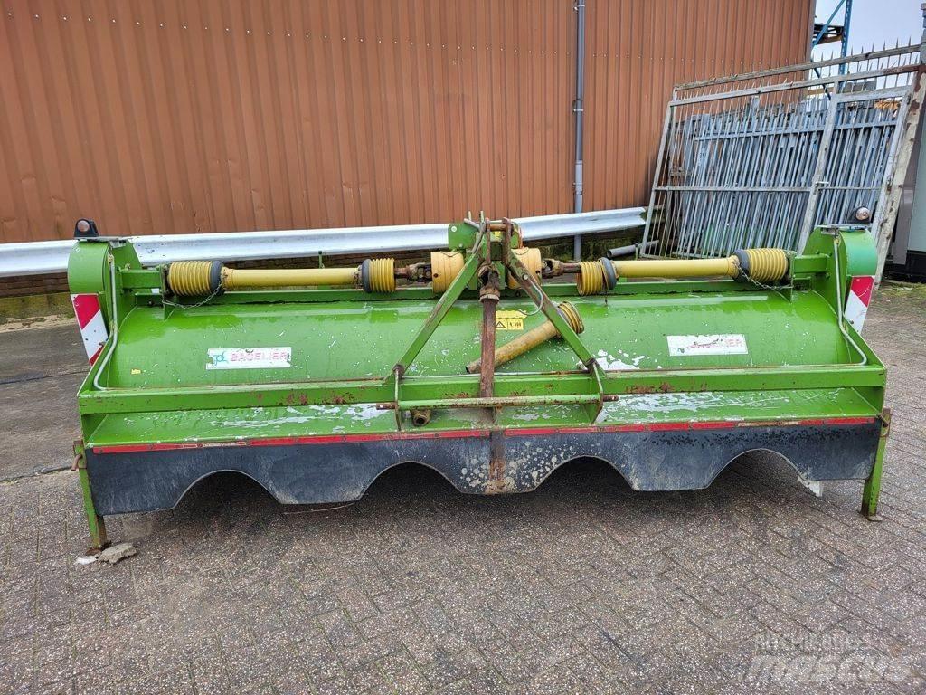 Baselier LKB 320 Auto's
