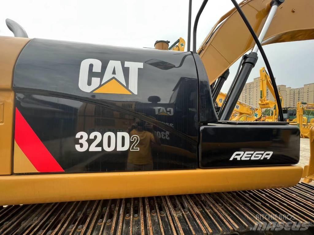 CAT 320 Rupsgraafmachines