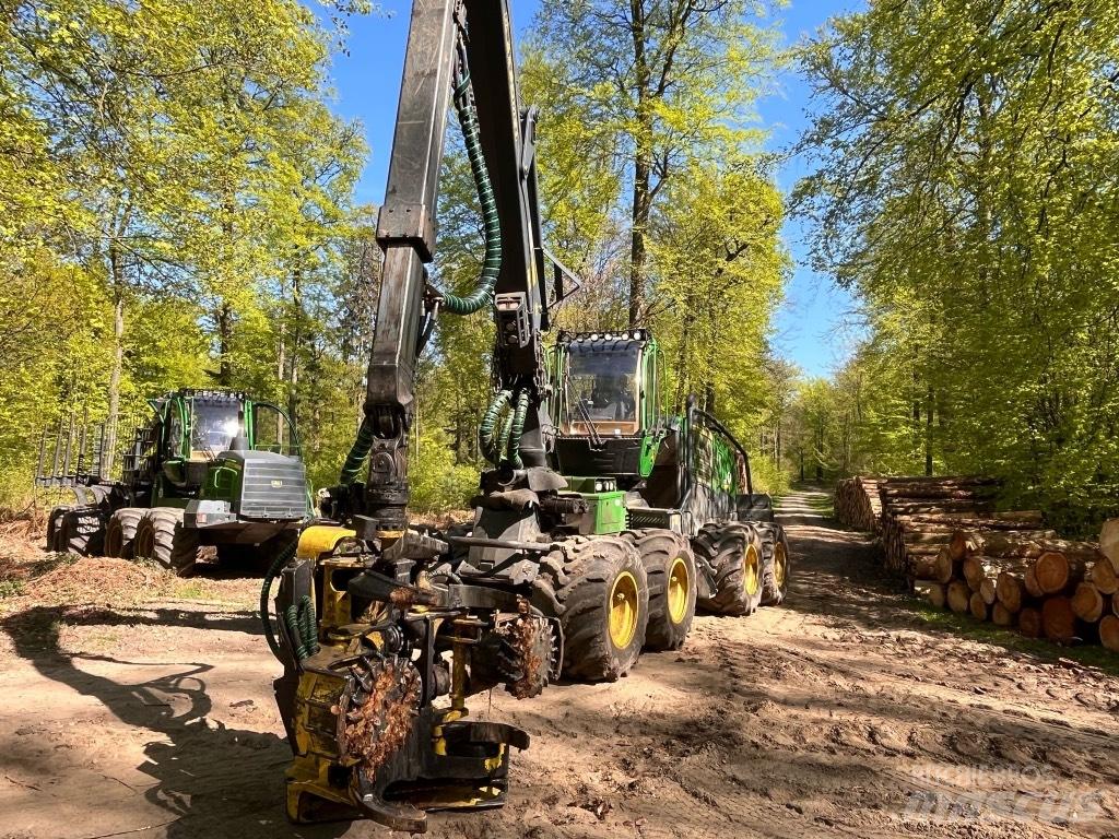 John Deere 1270 G Harvesters