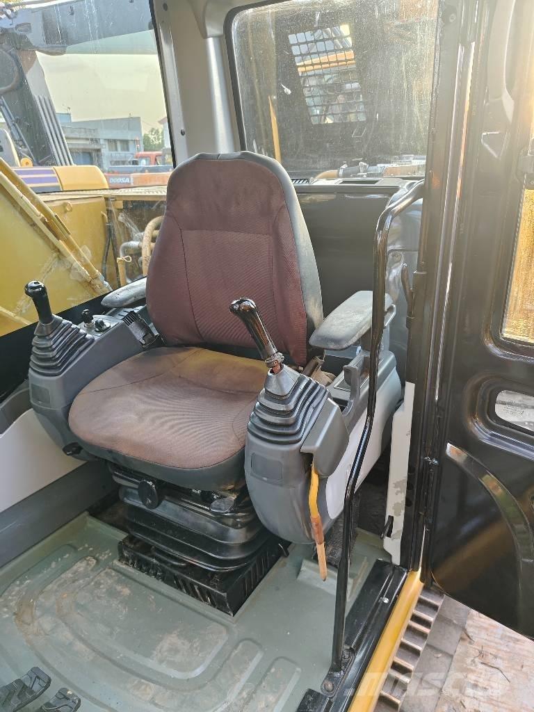 CAT 320 D Rupsgraafmachines