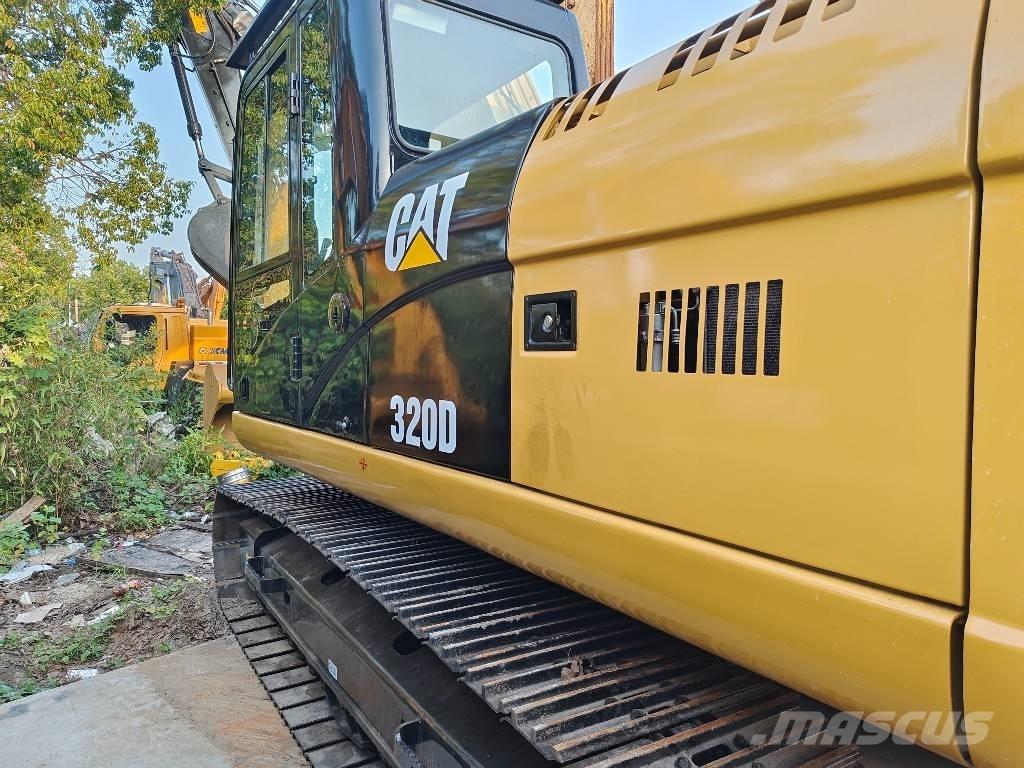CAT 320 D Rupsgraafmachines