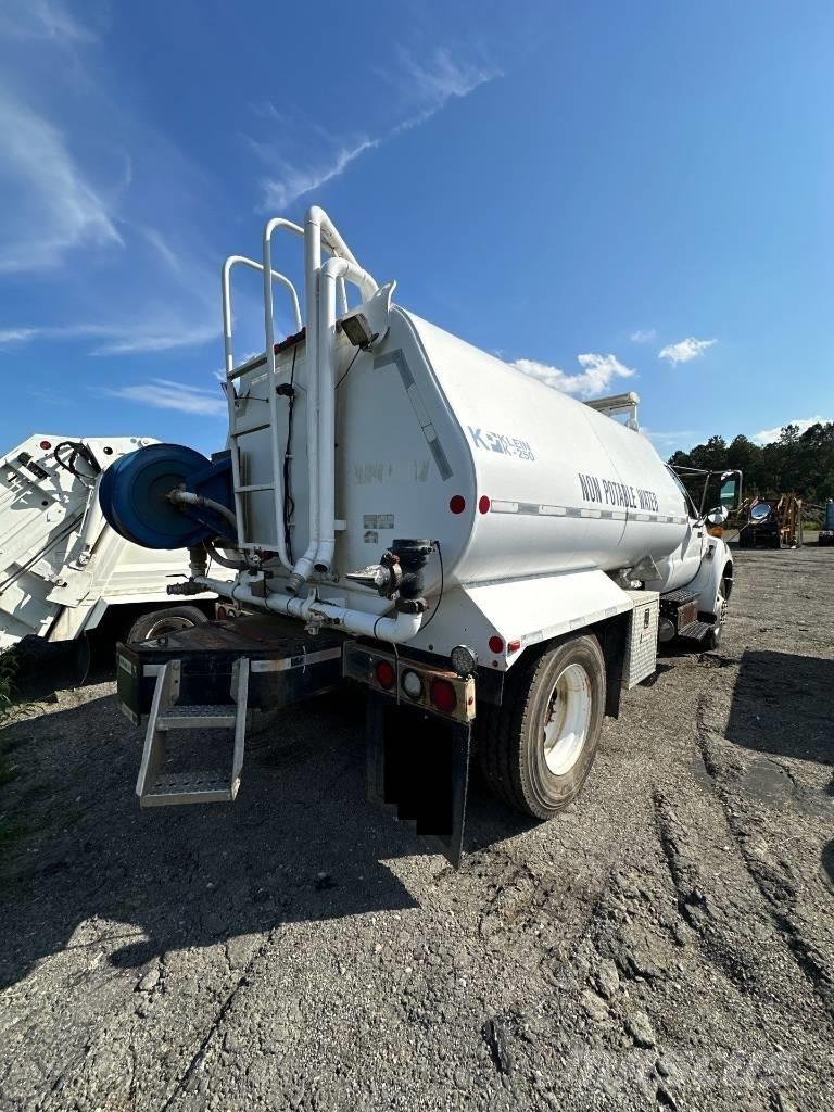 Ford F 750 XL SD Water tankwagens