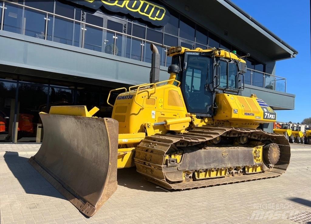 Komatsu D 71P Xi Rupsdozers
