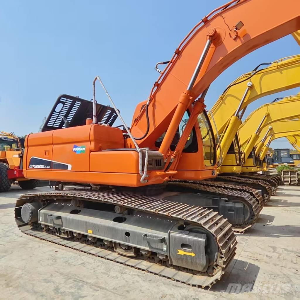 Doosan DX225LC-9C Rupsgraafmachines