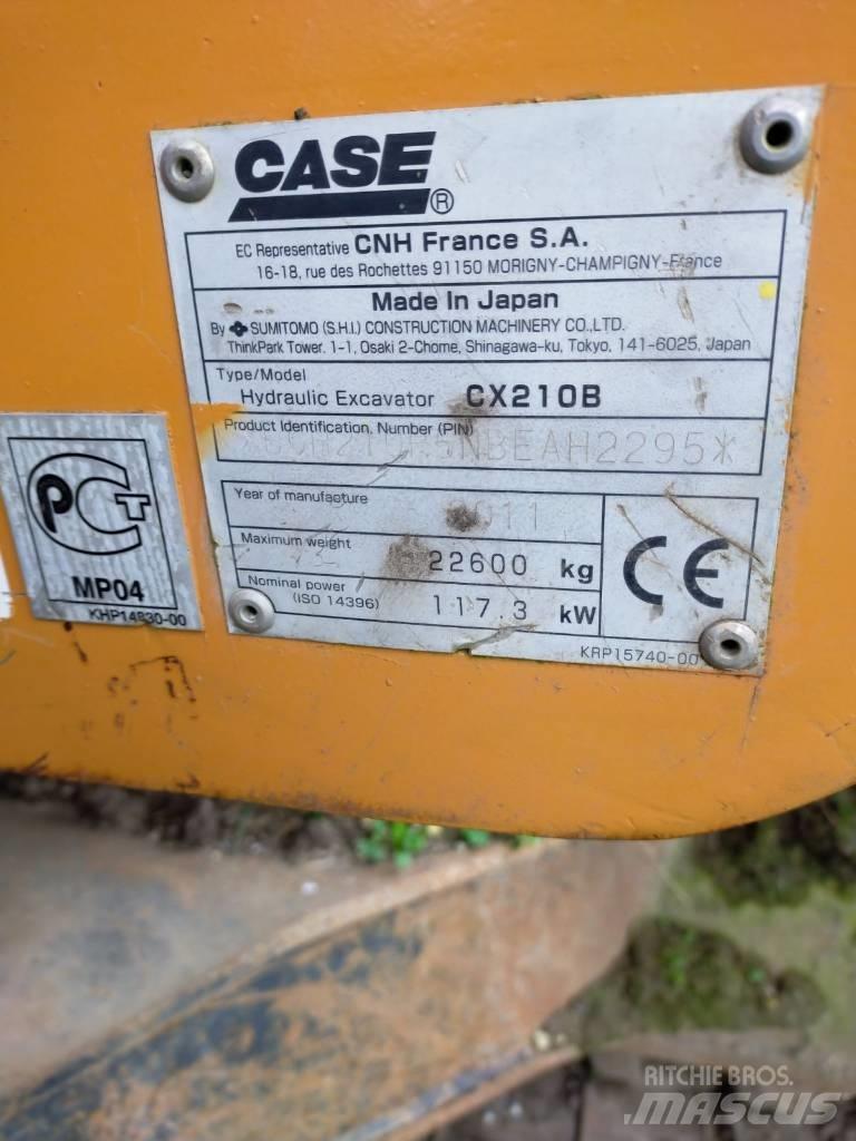 CASE 210 CX B Rupsgraafmachines