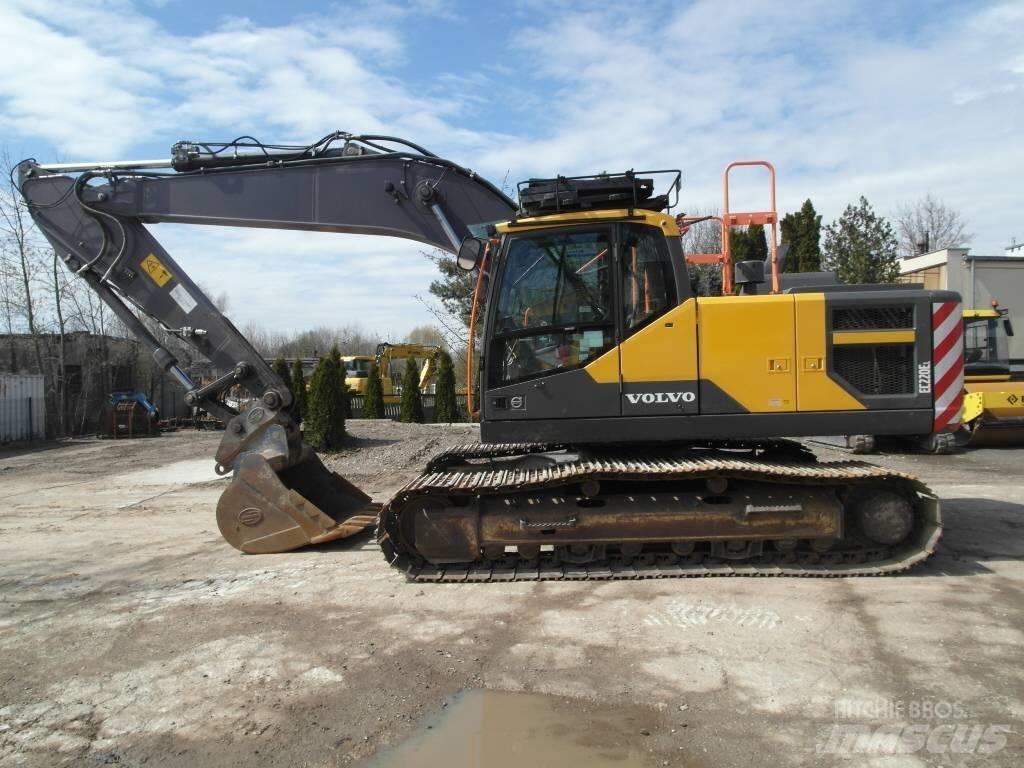 Volvo EC 220 EL Rupsgraafmachines