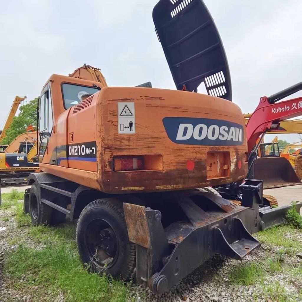 Doosan DH 210 W-7 Wielgraafmachines