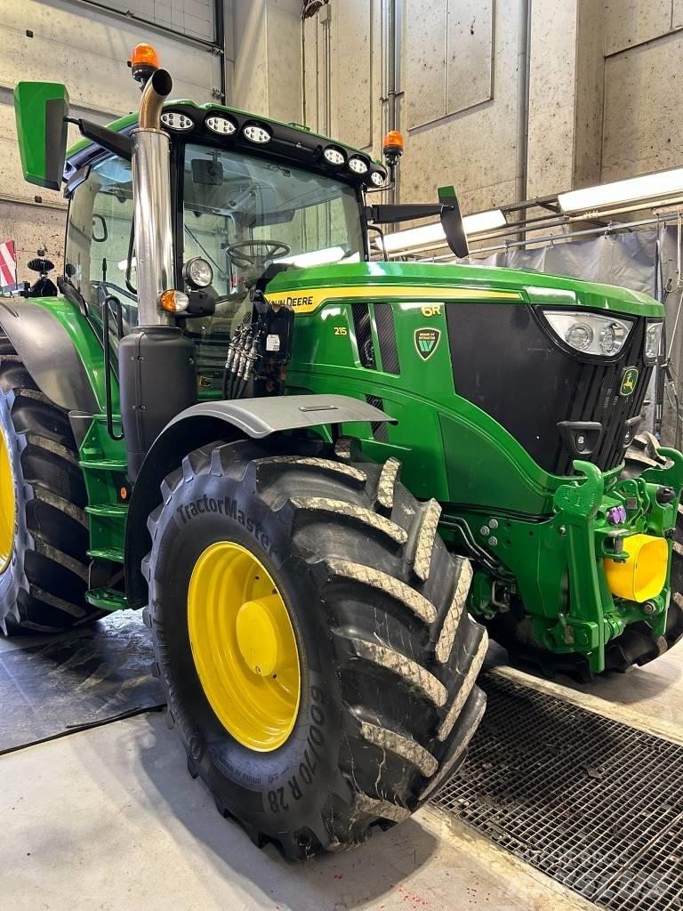 John Deere 6R 215 Tractoren