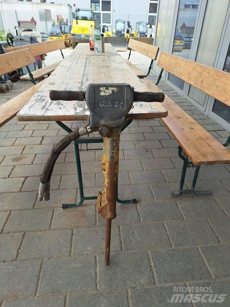 Atlas Copco LH 180 Hamers en brekers