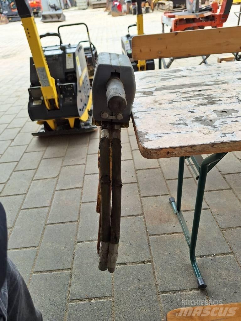 Atlas Copco LH 180 Hamers en brekers