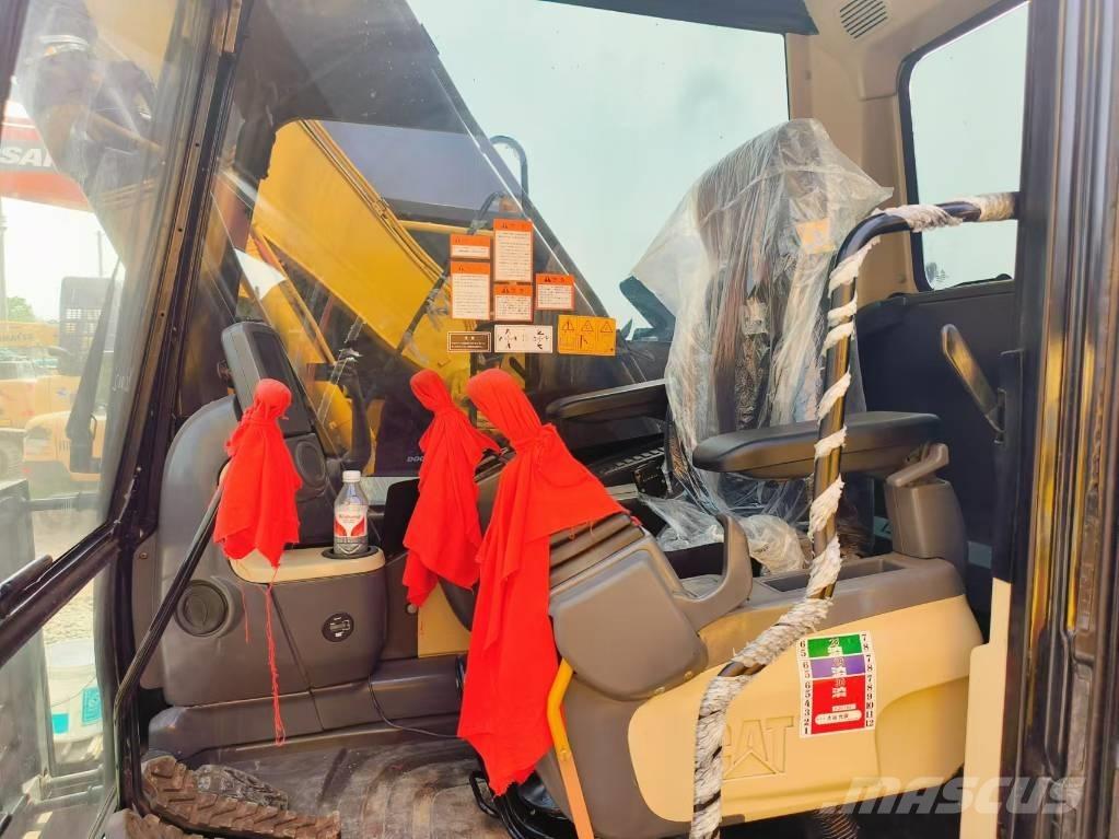 CAT 320 D Rupsgraafmachines