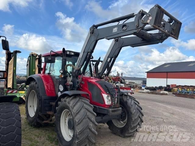 Valtra N163 direct Tractoren