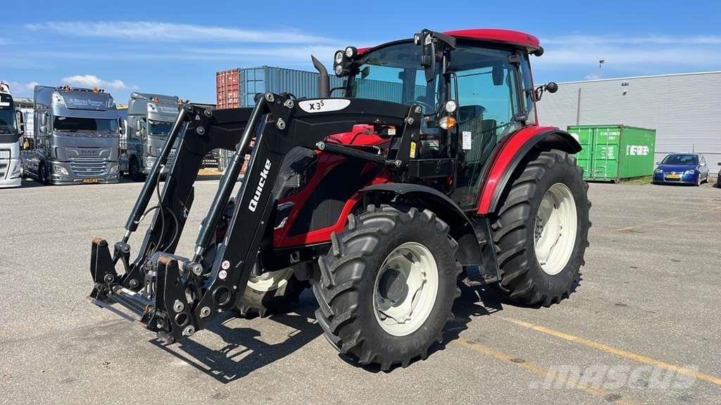 Valtra A75 Tractor Tractoren