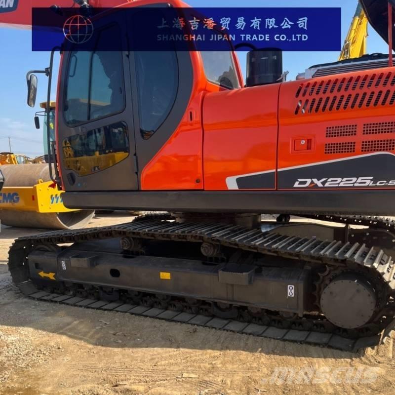 Doosan DX 225 Rupsgraafmachines