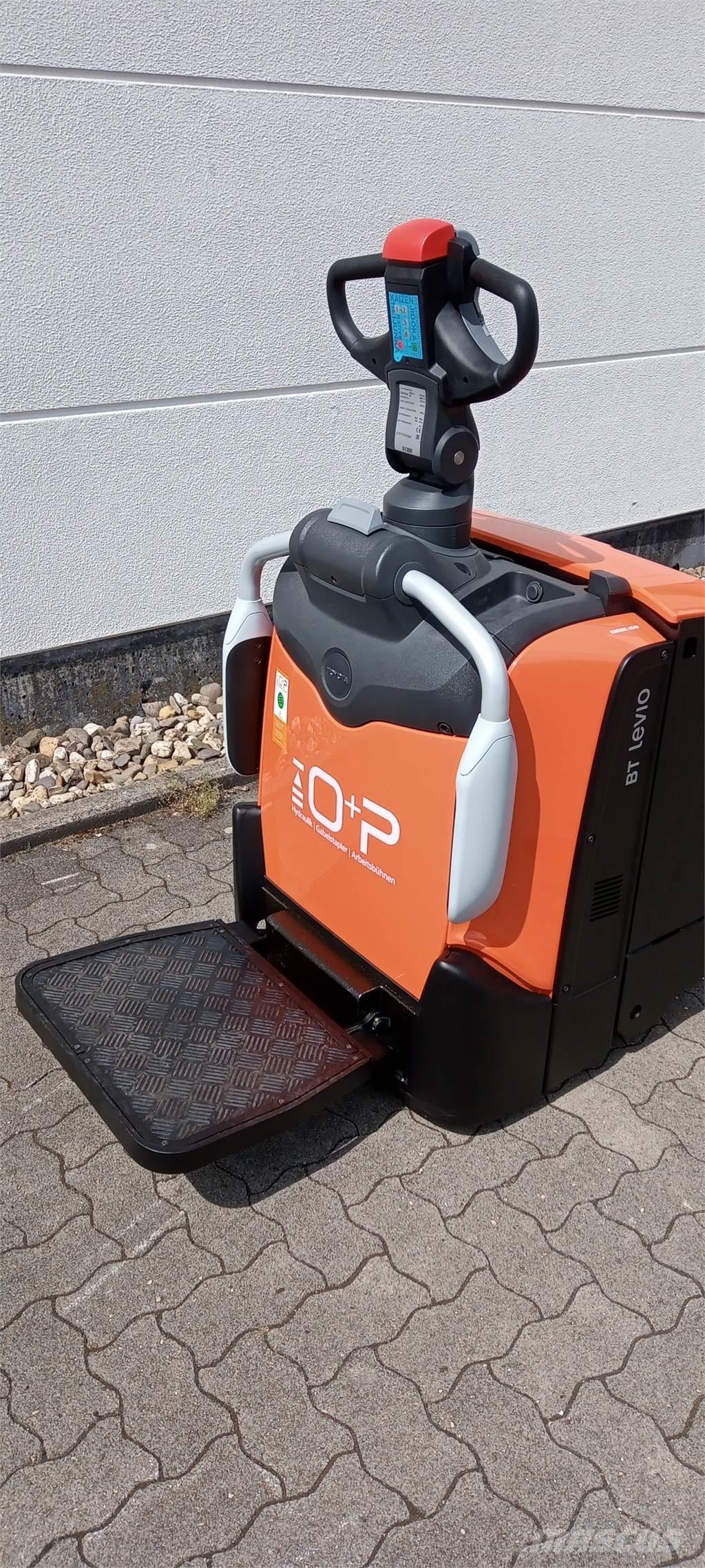 Toyota LPE 220 Meeloop stapelaar