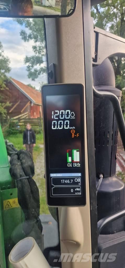 John Deere 6120 M Tractoren