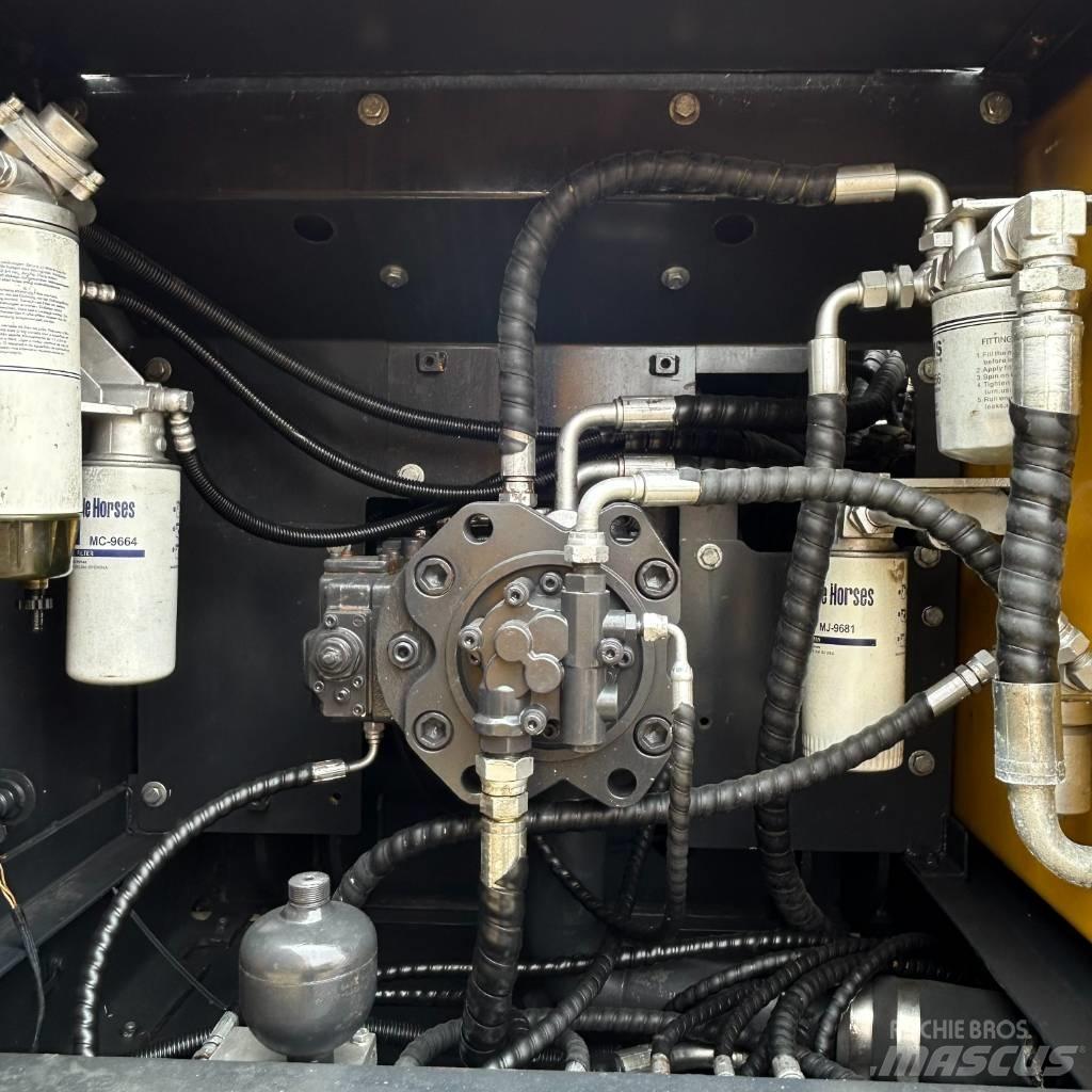 Volvo 210 Rupsgraafmachines