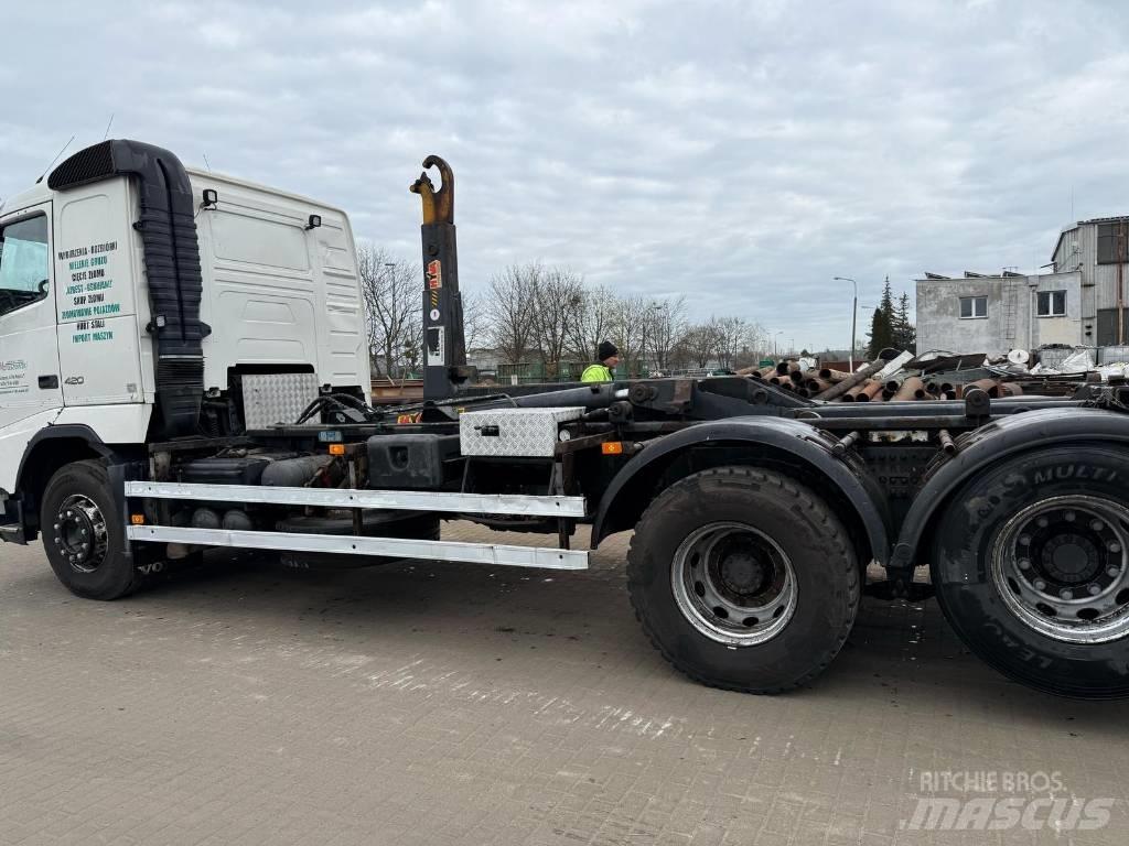 Volvo FH 12 420 Vrachtwagen met containersysteem