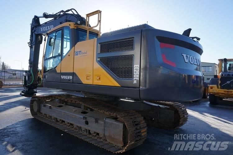 Volvo EC 250 E NL Rupsgraafmachines