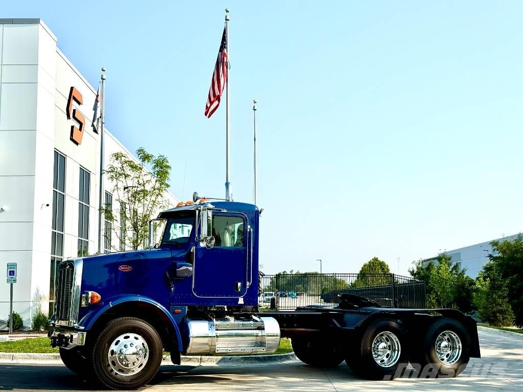 Peterbilt 365 Trekkers