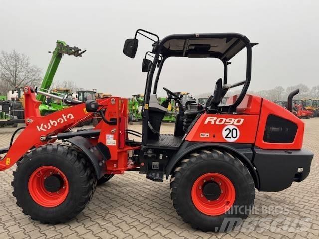 Kubota R 090 Wielladers