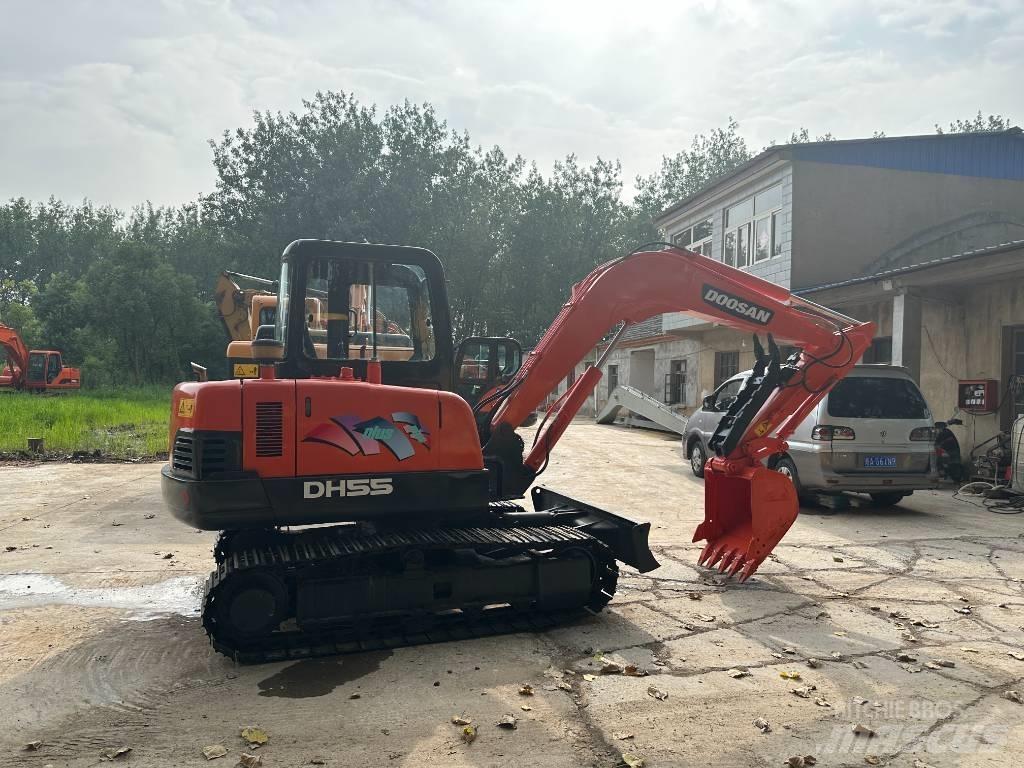 Doosan DH 55 Minigraafmachines < 7t