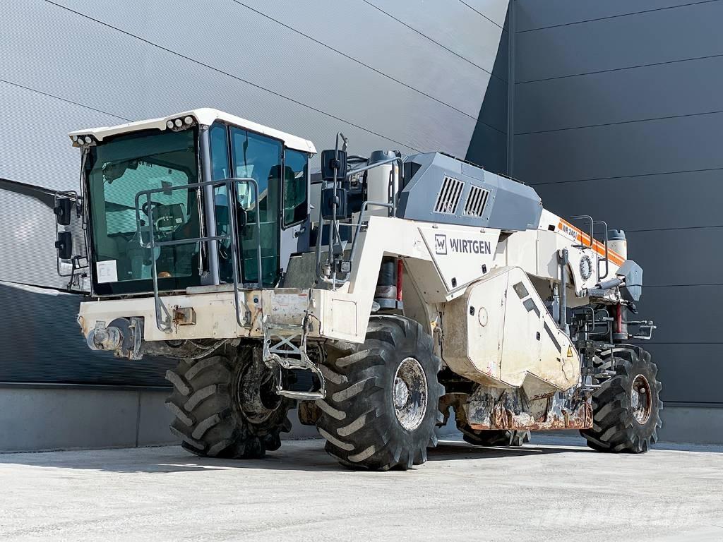 Wirtgen WR 240i Asfalt recyclers
