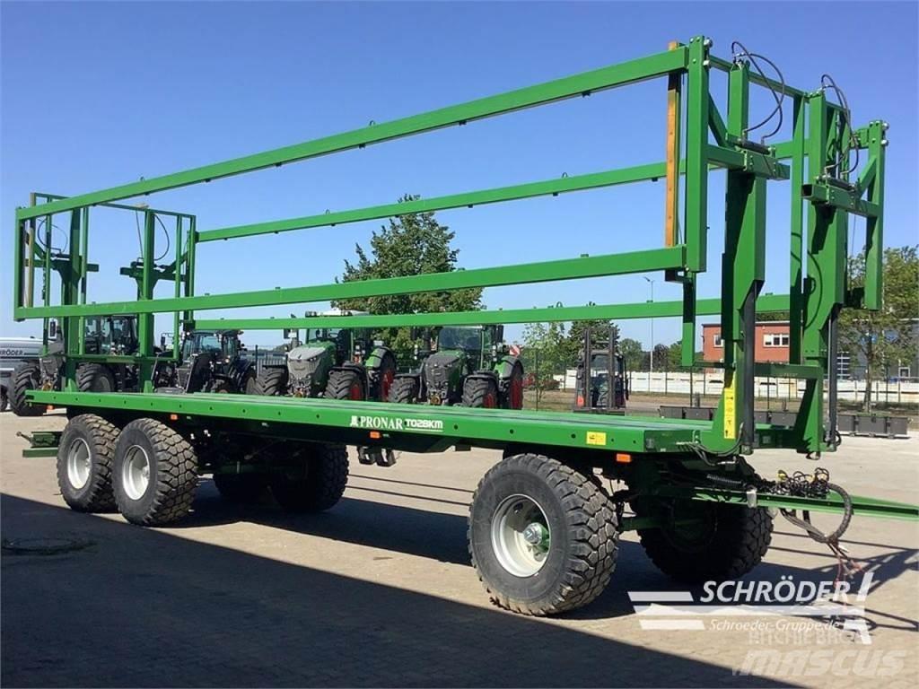 Pronar T028 KM Balenwagens