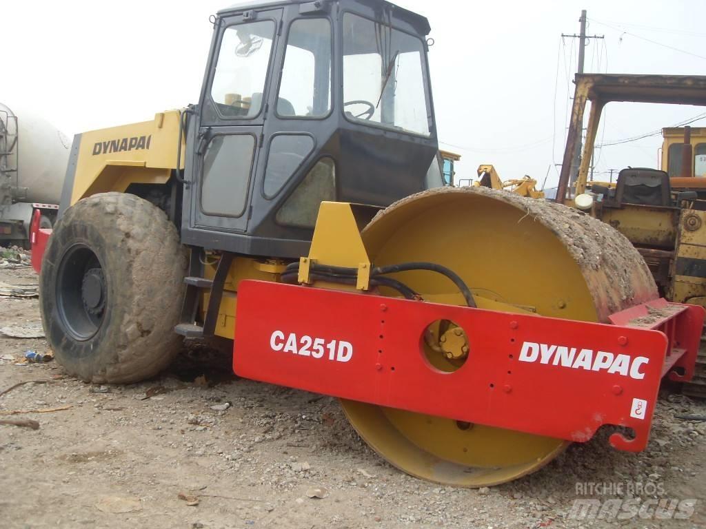 Dynapac CA 251 D Trilrolwalsen