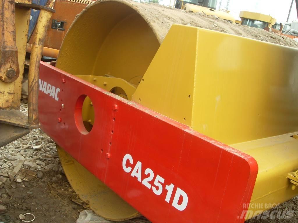 Dynapac CA 251 D Trilrolwalsen