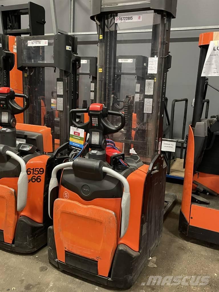 Toyota SPE140L Meeloop stapelaar