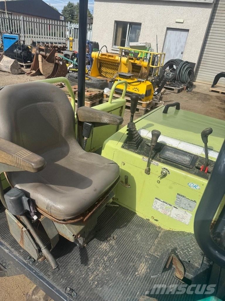Yanmar C 30 Rupsdumpers