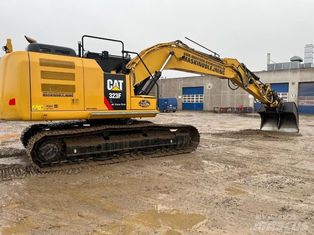 CAT 323 F L Rupsgraafmachines