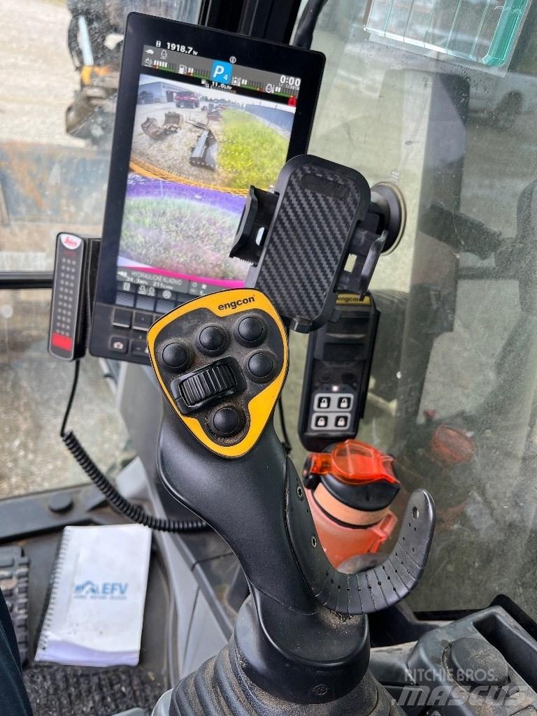 CASE CX 210 E Rupsgraafmachines