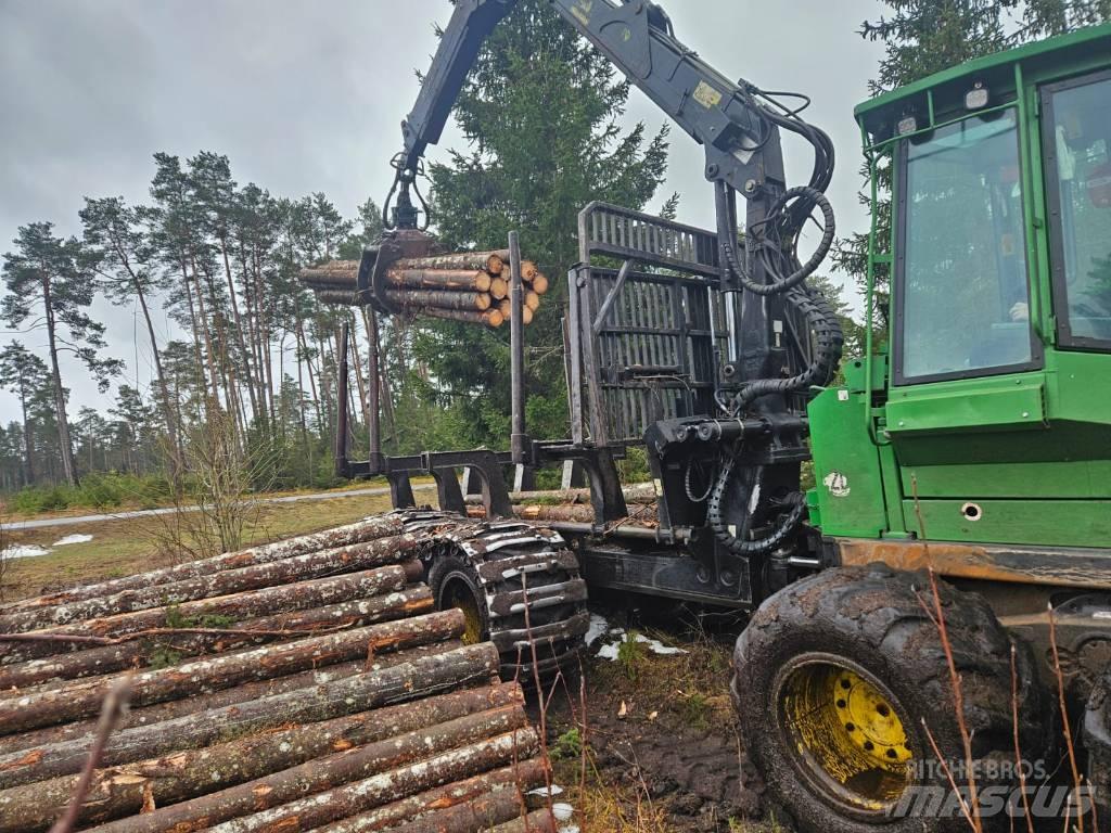 John Deere 1110 D Uitrijwagens
