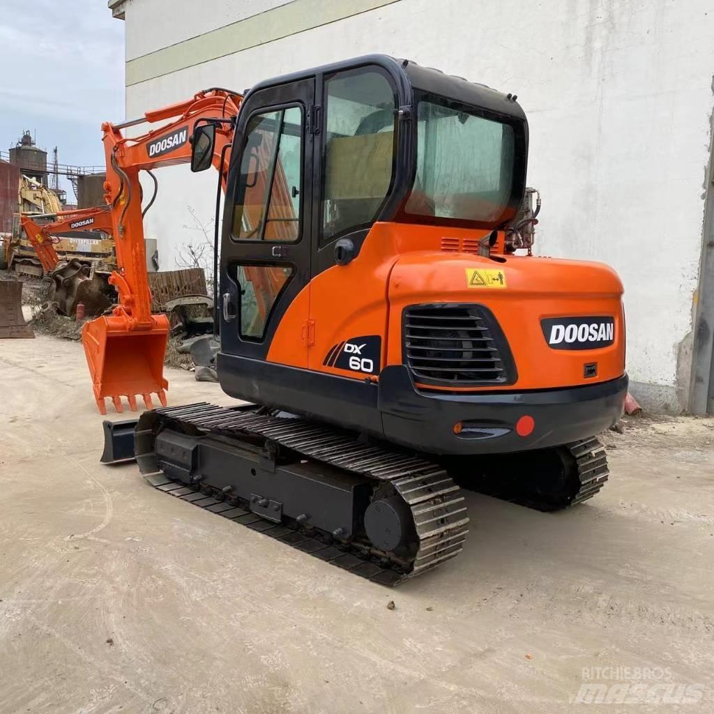 Doosan DX 60 Rupsgraafmachines