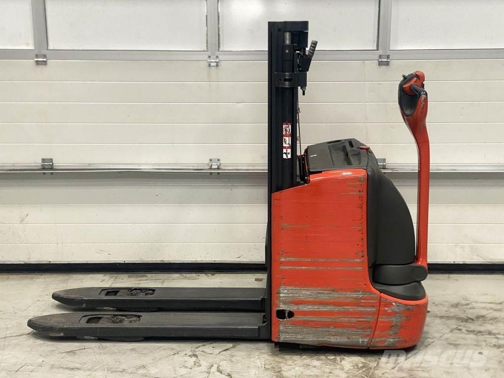 Linde L12 I Meeloop stapelaar