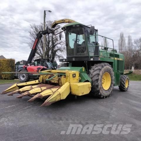 John Deere 6610 Zelfrijdende veldhakselaars