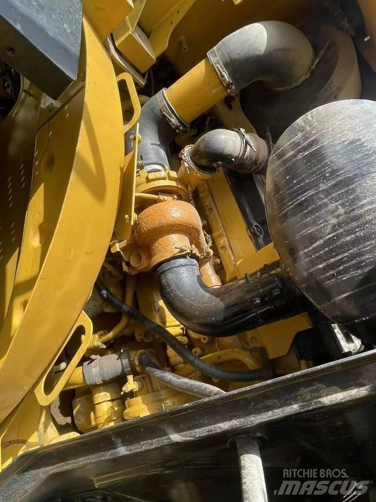 CAT 966 Wielgraafmachines